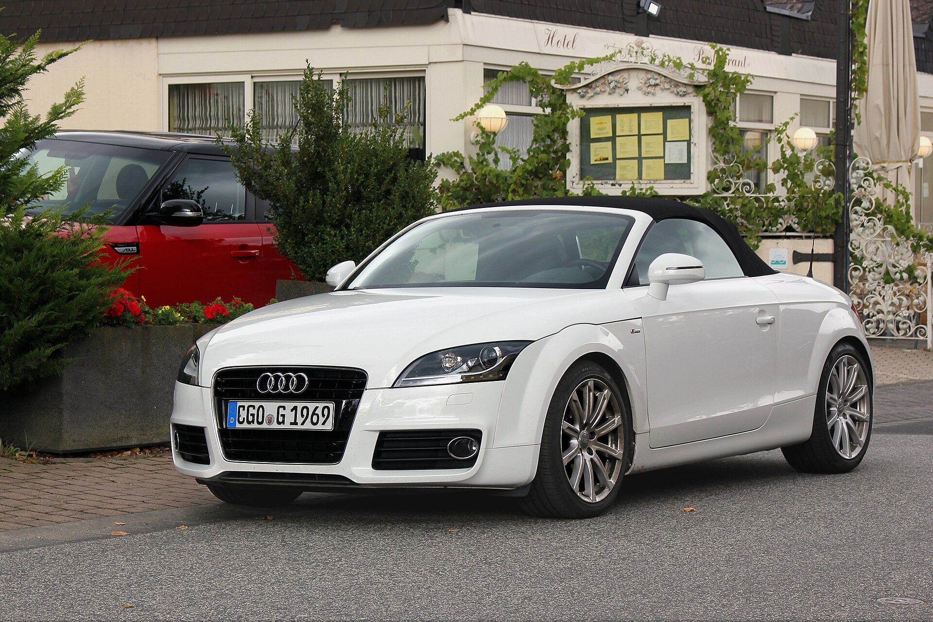 Audi Cabrio Modellbild für Schweizer Typenschein- und Fahrzeugdaten