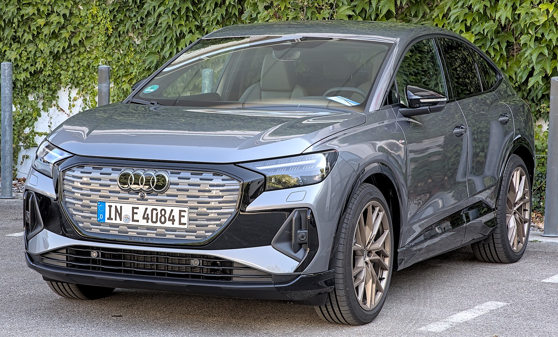 Audi Q4 Modellbild für Schweizer Typenschein- und Fahrzeugdaten