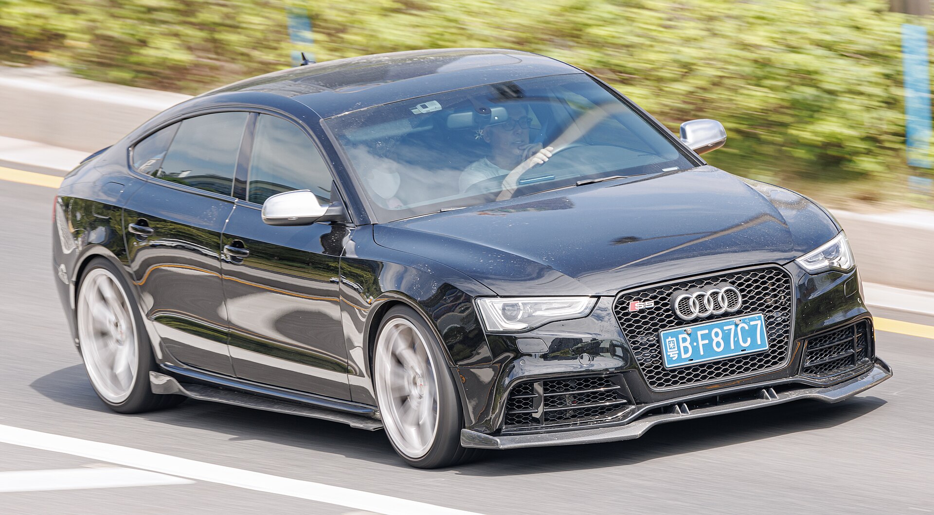 Audi S5 Modellbild für Schweizer Typenschein- und Fahrzeugdaten